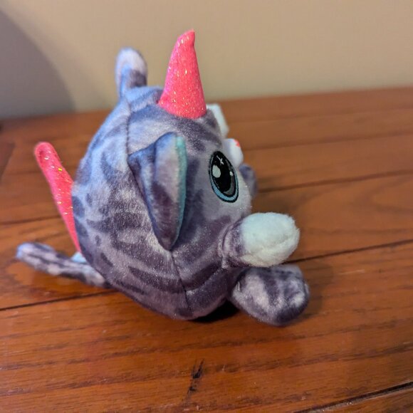 Zuru Rainbocorns Gray Tabby Cat Unicorn 4" Mini Plush Stuffed Animal Fish Tummy - Picture 7 of 11